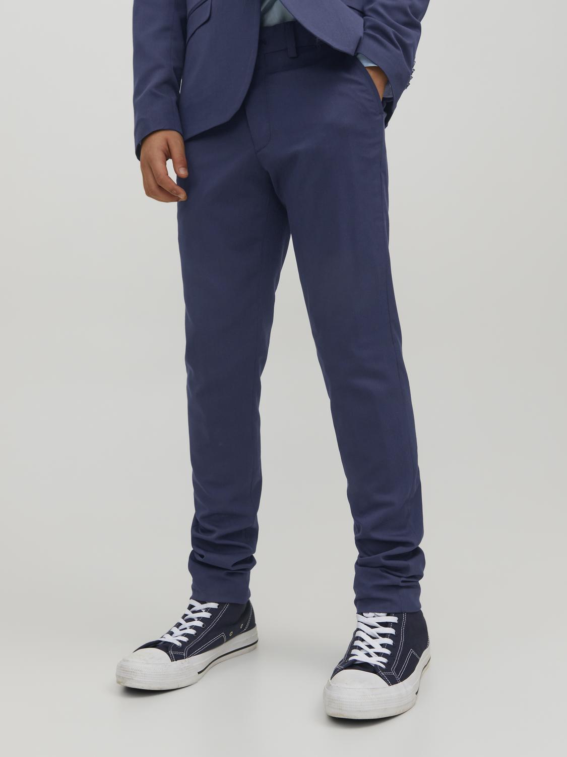 model_shot-front